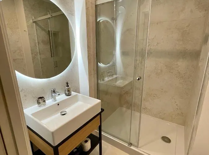 Daire Boutique - Old Town 120m2 - Private Underground Parking -